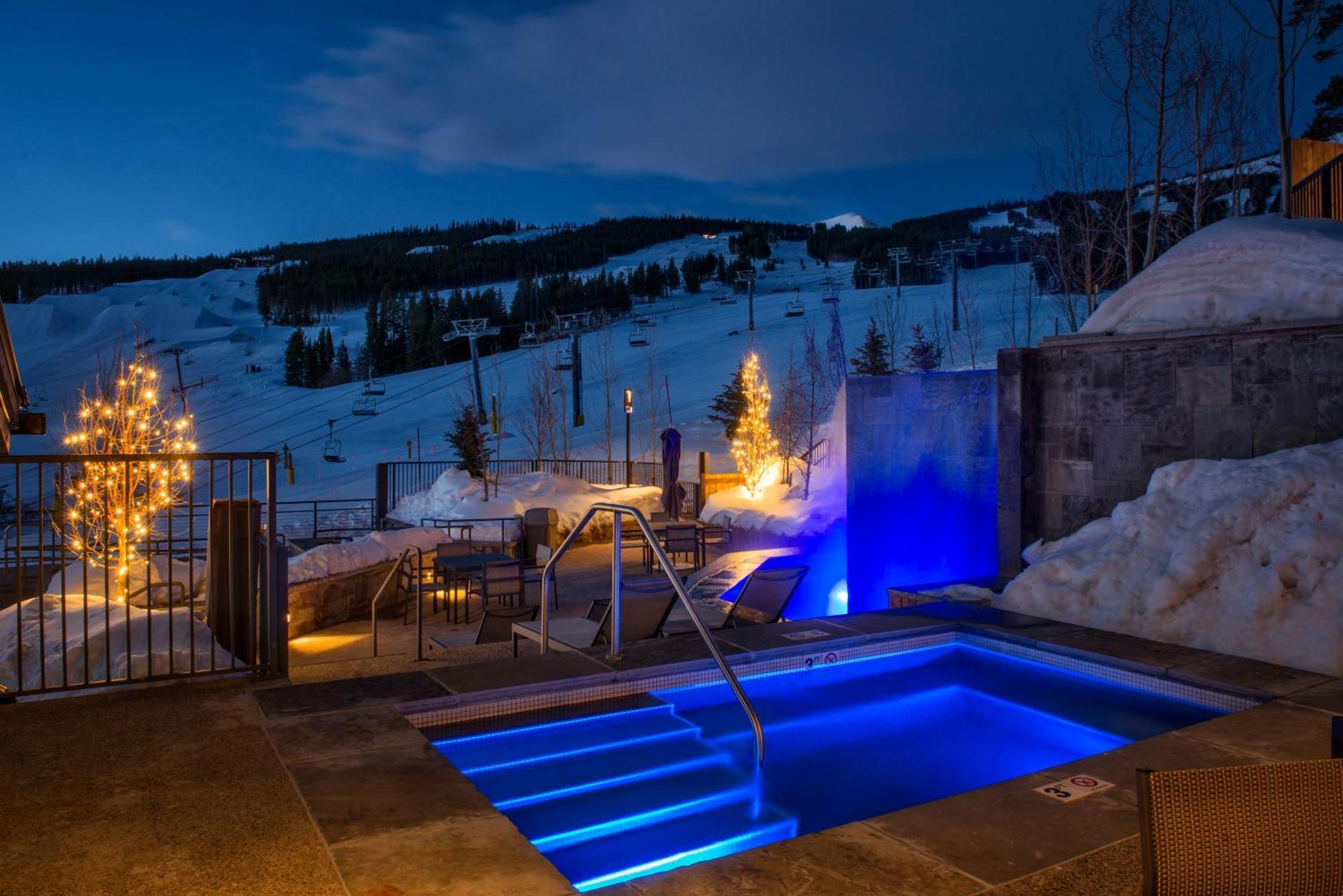 ホテル Grand Colorado On Peak 8 ブリッケンリッジ エクステリア 写真